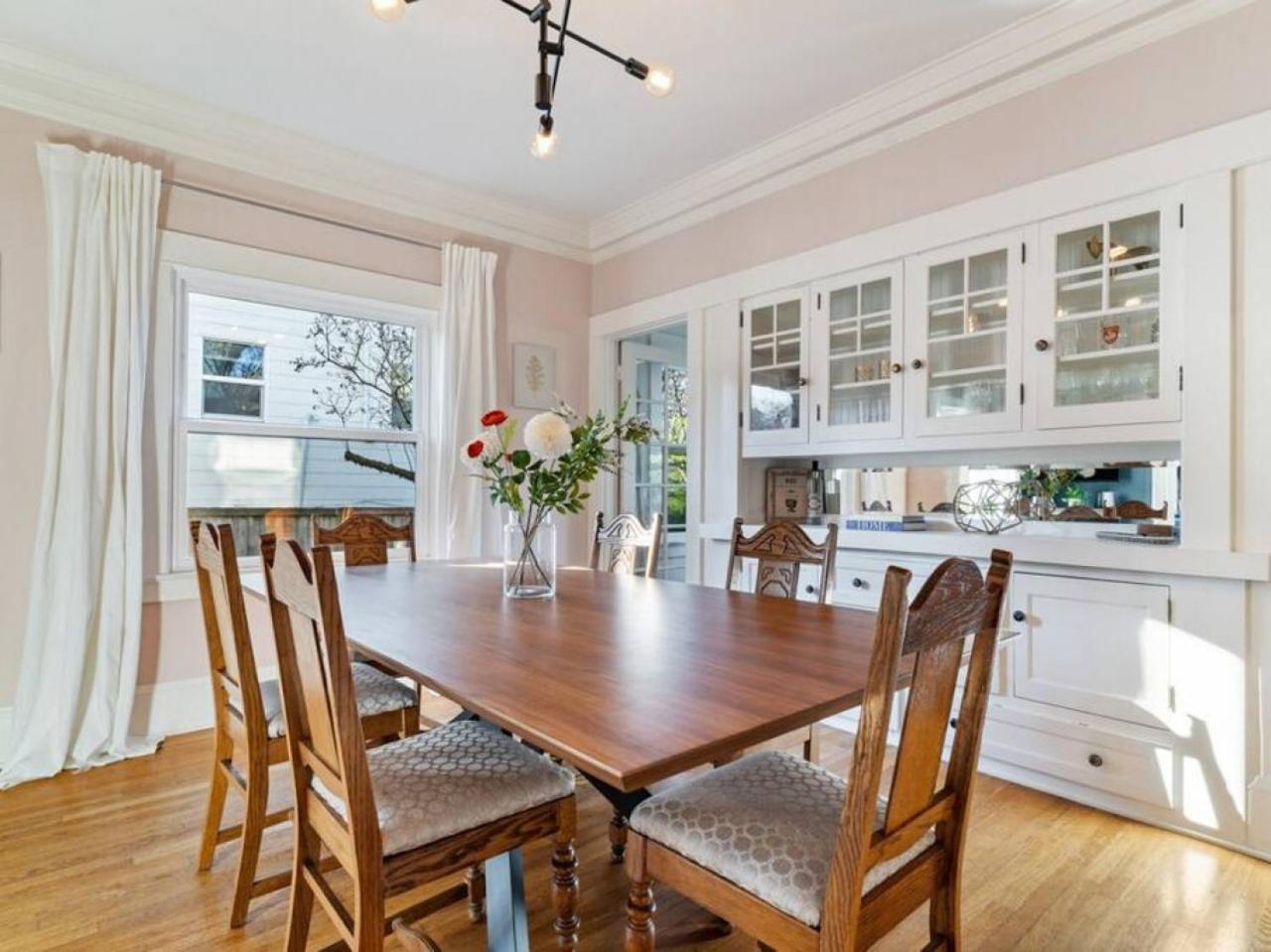 The Hollywood House Holiday home